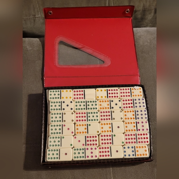 Vintage Dominos - Picture 2 of 2